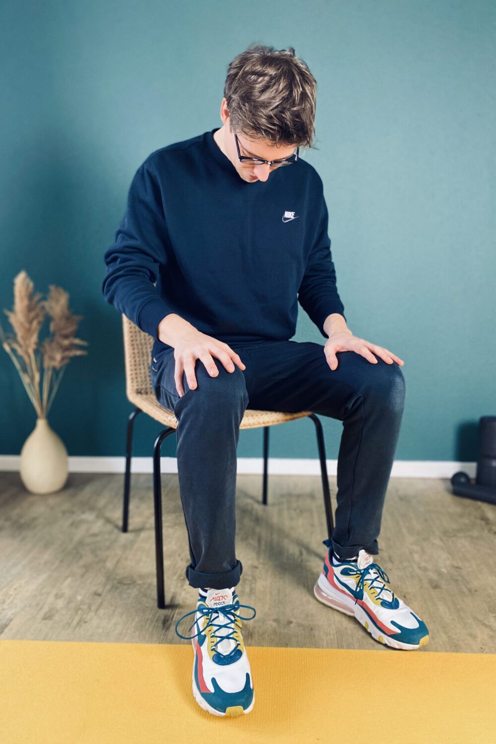 neck pain and stretching exercise 2 step 1